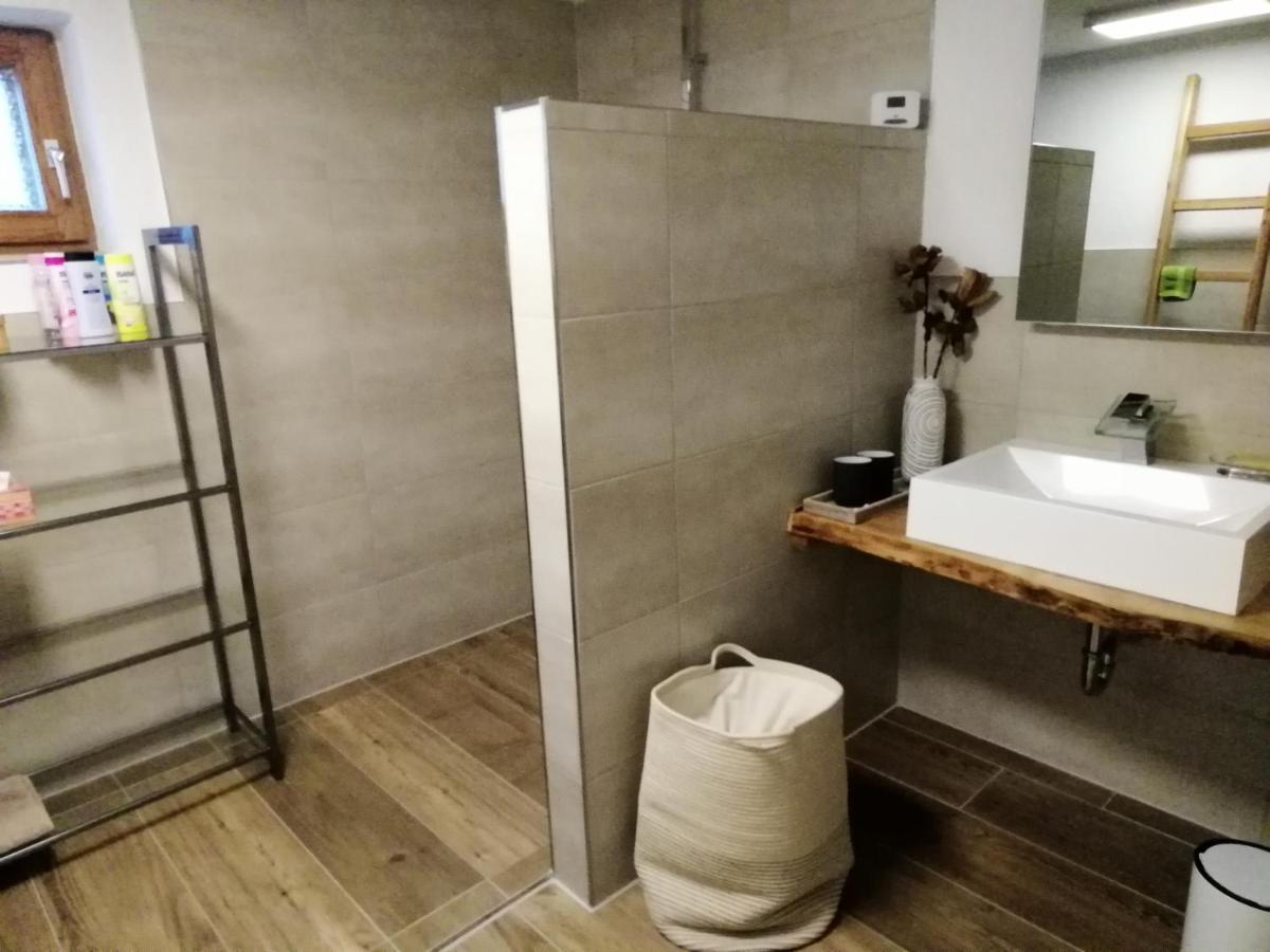 Ferienwohnung Blockhaus Juka Vinningen ภายนอก รูปภาพ